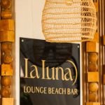 beach lounge  