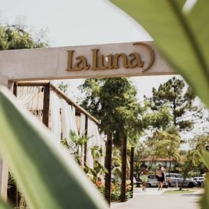 laluna 24 7